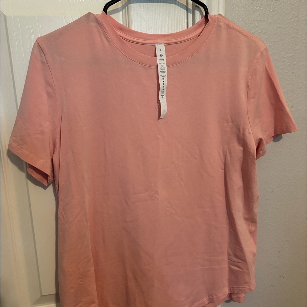 Lululemon tshirt